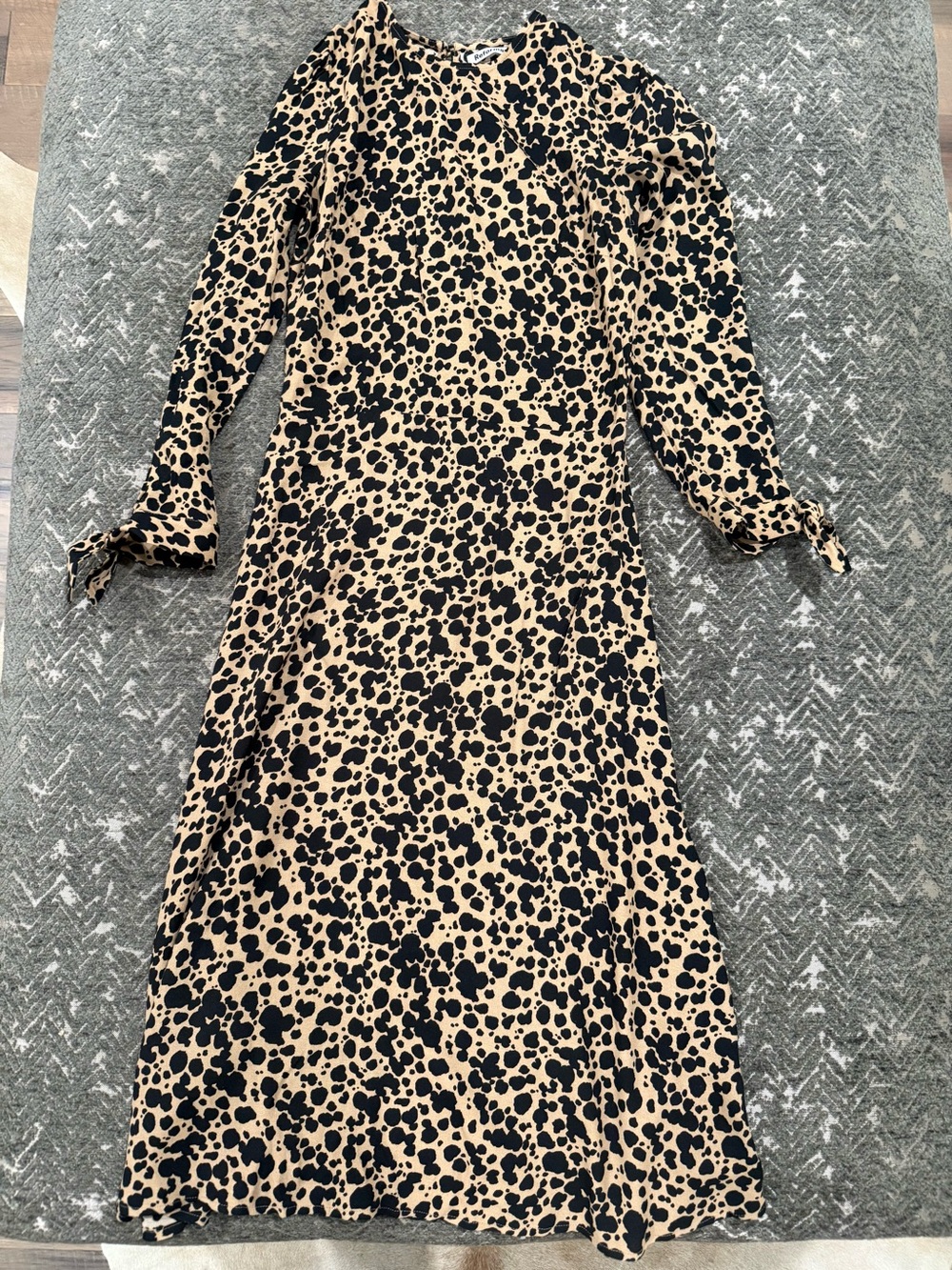 Reformation Port Dress (Size 0) - Picture 4 of 13